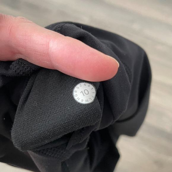 Lululemon Align Crop High Rise Yoga Activewear Leggings Black 10 - Picture 8 of 8